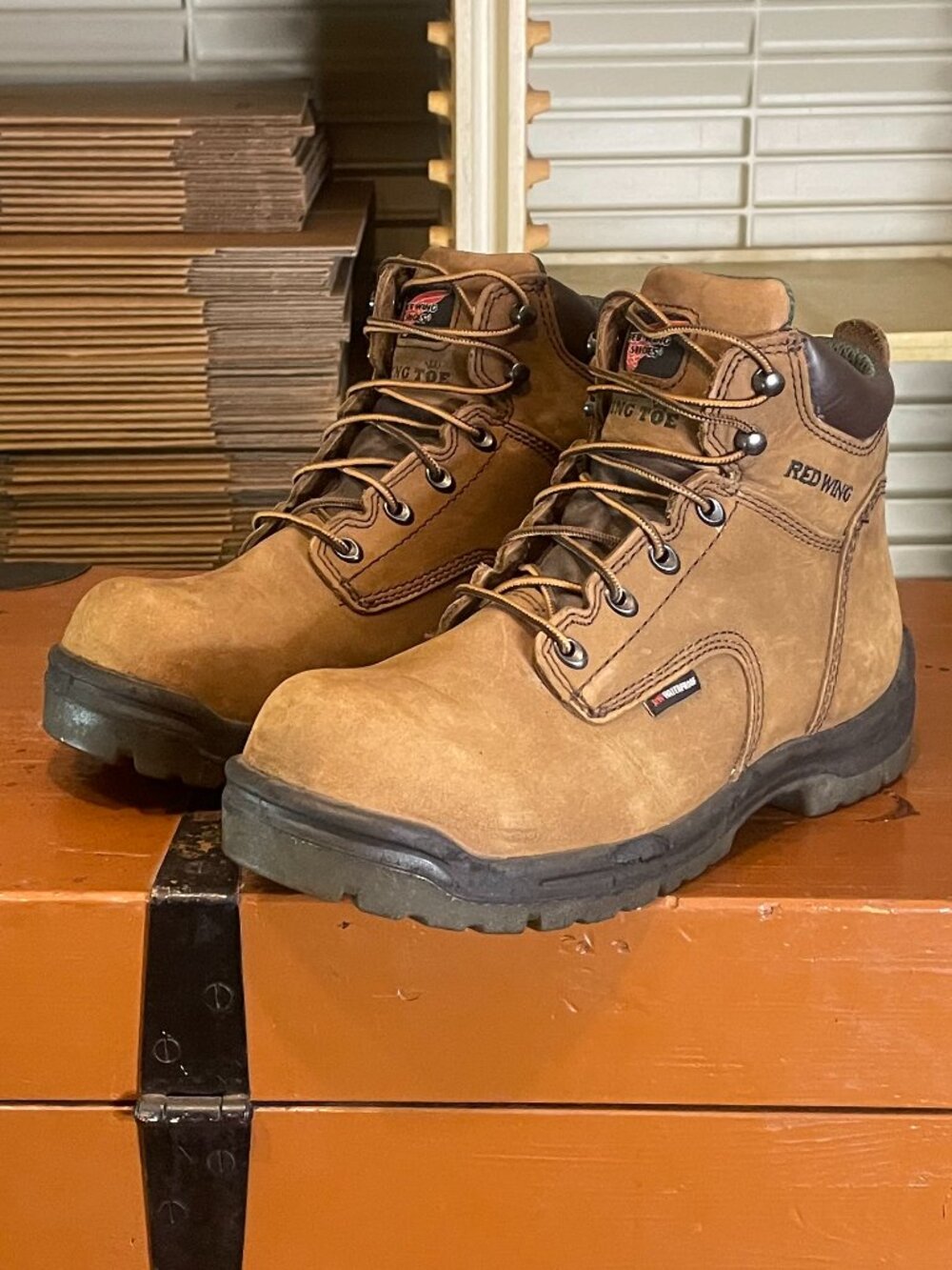RED WING Men's 10 H Extra Wide King Toe 6-inch Waterproof Safety Toe Boots 2240